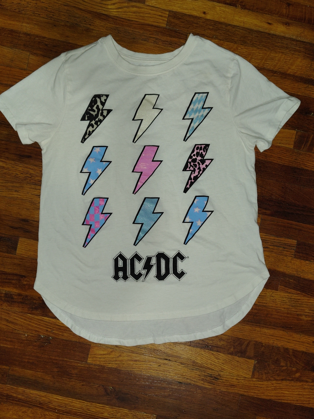 AC/DC Junior Size L White Graphic Lightning Bolt Tee